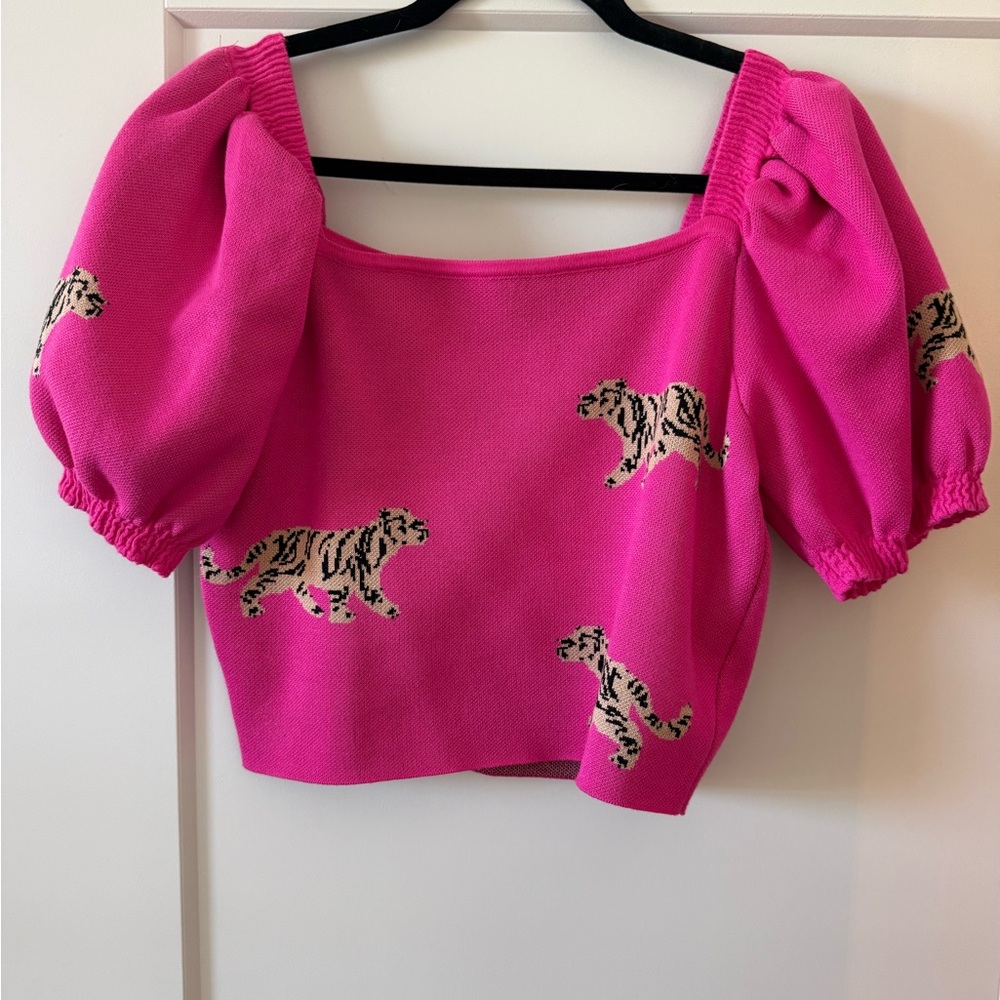 Entro Pink Crop Top with Tiger Print